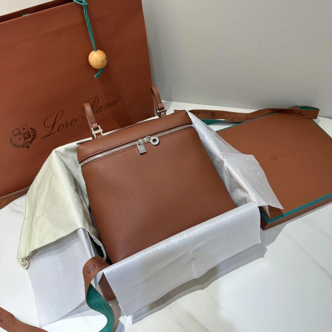 MOMO-- 8oro Pi191 FAN4041-P500 high quality version L23.5 cowhide sheepskin item:E-B177I2118